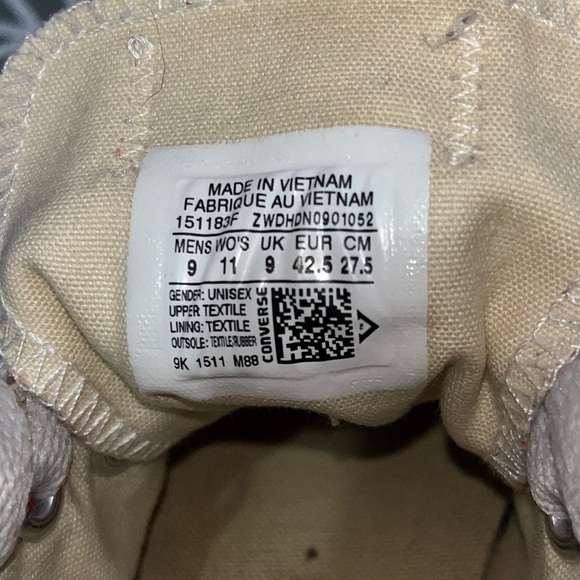 Converse. Women’s side 11. Worn but in good condition. - Picture 3 of 4